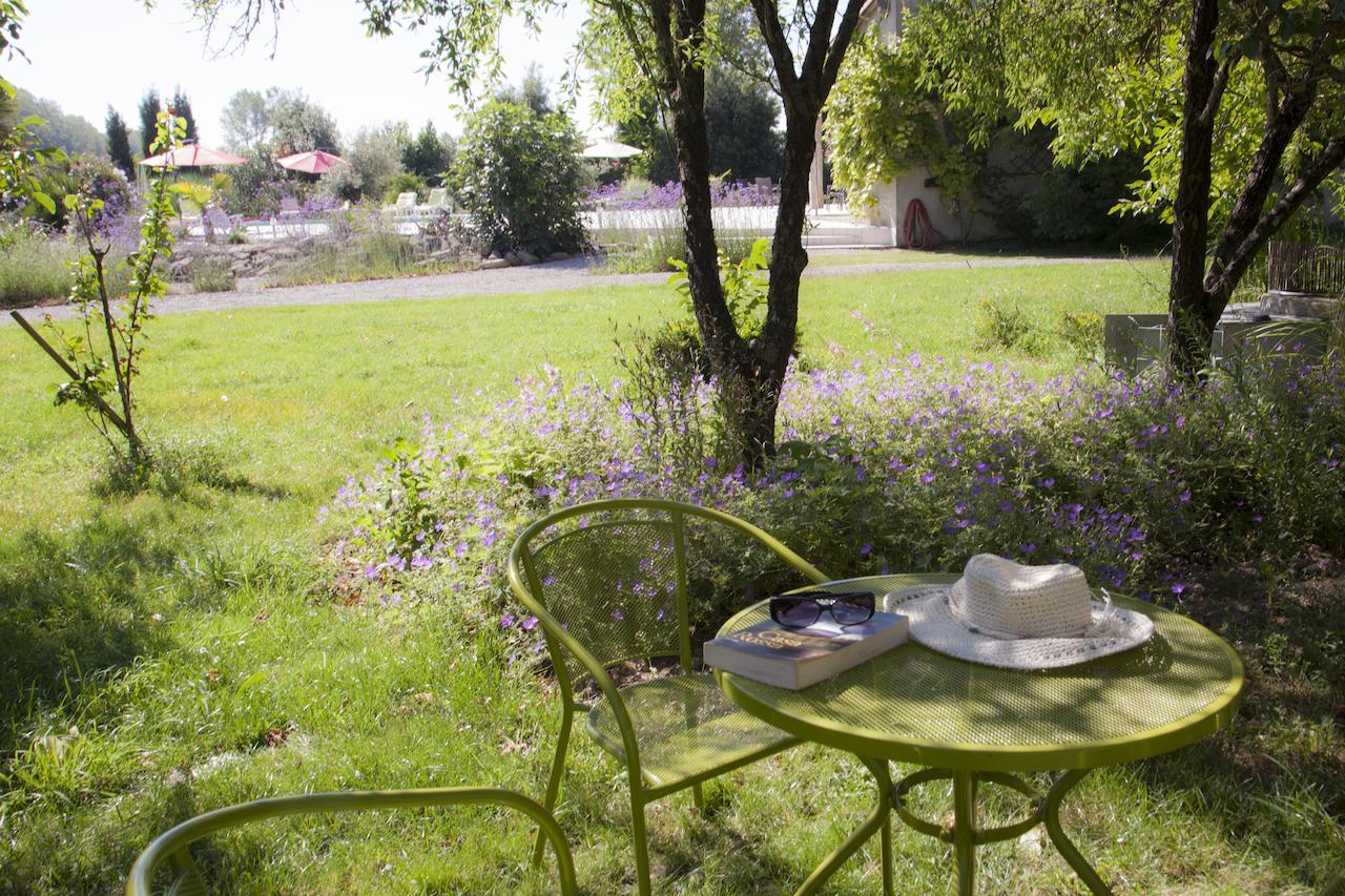 Bed and Breakfast Domaine Les Magasins Bram Exterior foto
