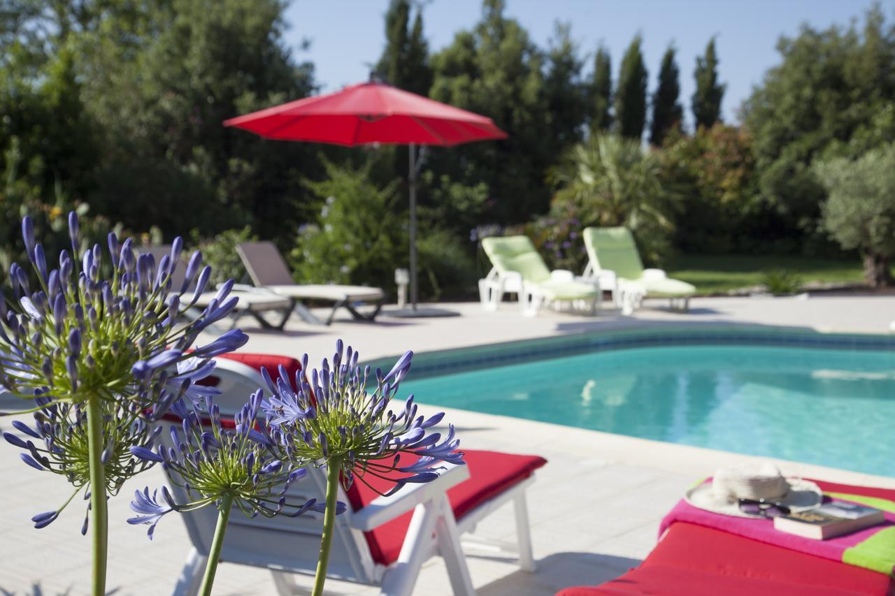 Bed and Breakfast Domaine Les Magasins Bram Exterior foto